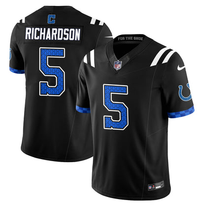 IND Fangear Dark Horse Edition - Stitched (2)